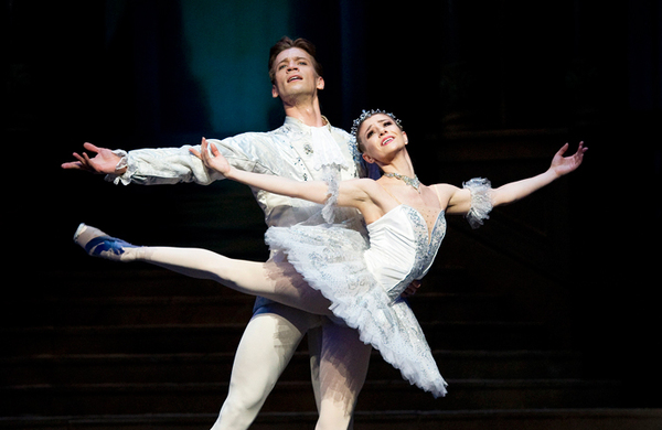 Principal dancer Rupert Pennefather to leave Royal Ballet after 16 years