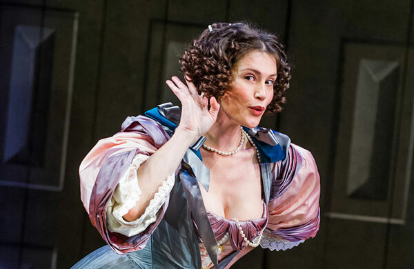 Gemma Arterton voices doubts about theatre performances shown in cinemas