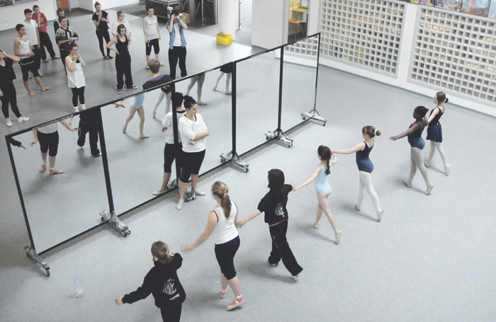 Mirrors for Training offers a UK-wide mirror installation service