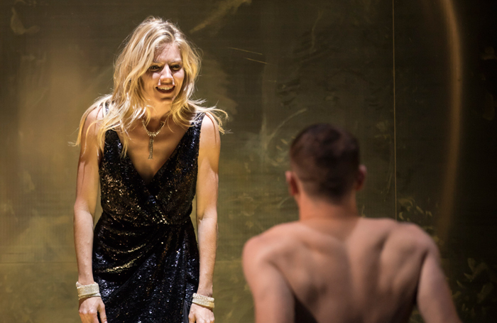 Sienna Miller and Jack O'Connell in Cat on a Hot Tin Roof at the Apollo Theatre, London. Photo: Johan Persson