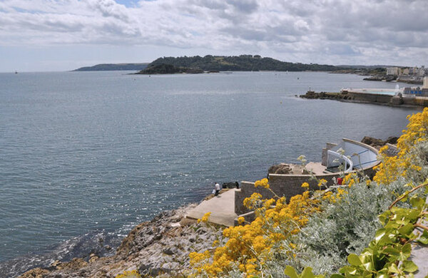 Former nudist bathing area in Plymouth is site of new pop-up theatre