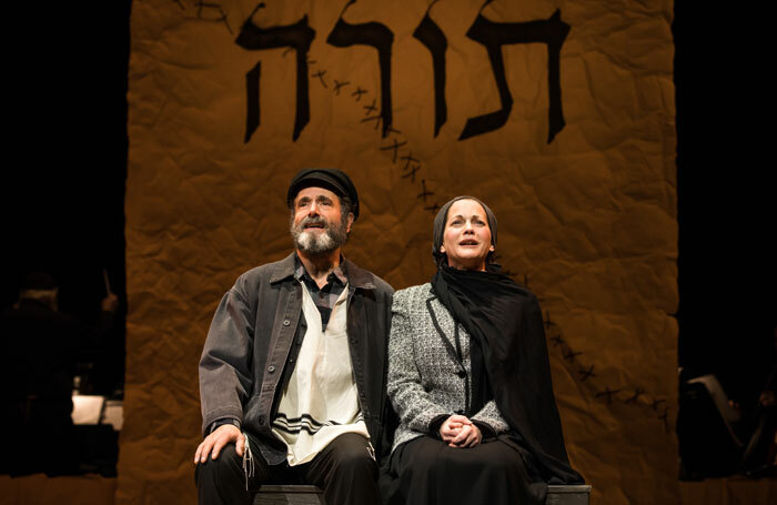 Steven Skybell and Jennifer Babiak in Fiddler on the Roof (A Fidler Afn Dakh) at Stage 42 in New York. Photo: Matthew Murphy