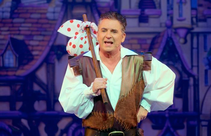 Shane Richie in Dick Whittington at Bristol Hippodrome