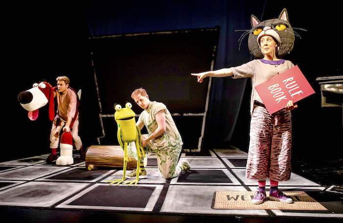 Darren Seed, John Winchester and Lucy Tuck in Oi Frog & Friends! Photo: Pamela Raith Photography