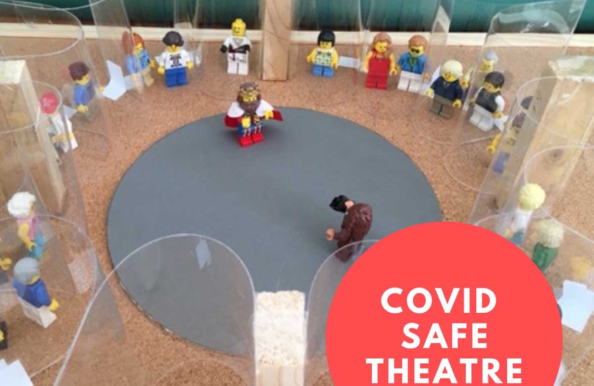 The Gwaryjy pop-up theatre in Lego