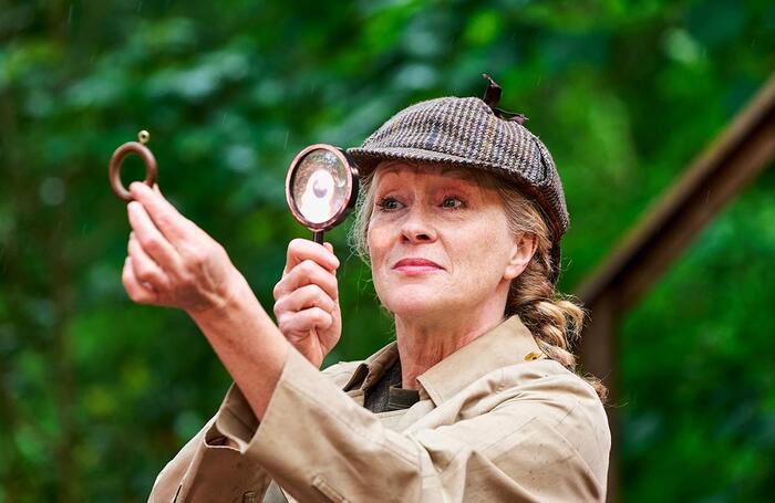 Deirdre Davis in Sherlock Holmes: A Study in Lipstick, Ketchup and Blood at Pitlochry Festival Theatre. Photo: Fraser Band