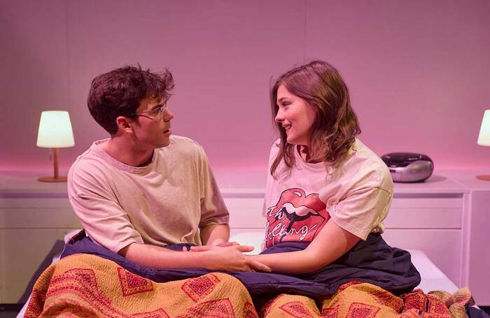 Luke Newton and Amber Anderson in The Shape of Things at Park Theatre, London. Photo: Mark Douet